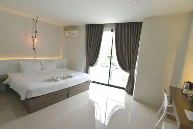 Deluxe Super King Room