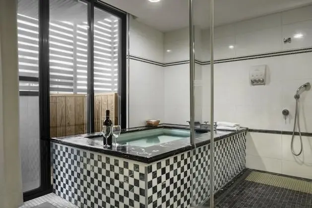 Tek Büyük Yataklı Oda (Min. Occupany 2 Adults)