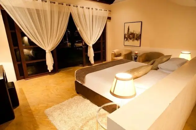 Tek Büyük Yataklı Oda, 1 En Büyük (King) Boy Yatak, Sigara İçilmez