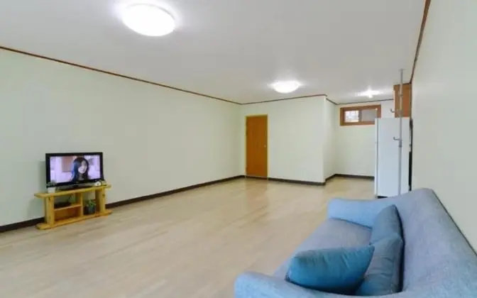 Oda (Room 103 (1F Groups))