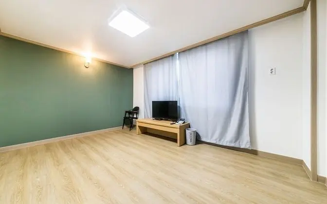 Oda (Family room (2 bedroom + 1 living roo)