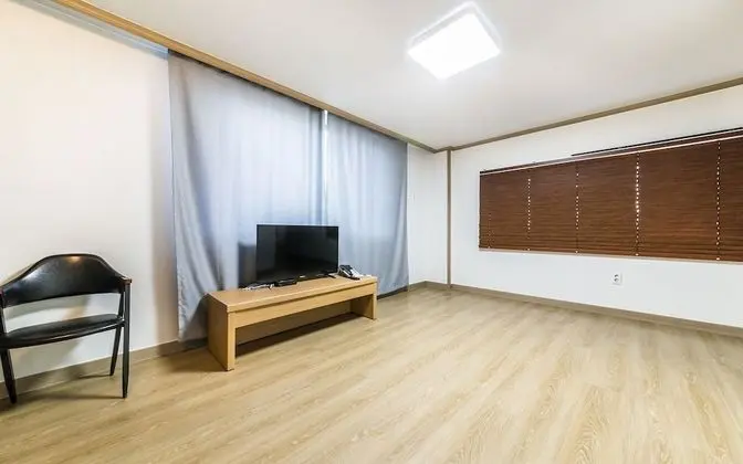 Oda (Family room (2 bedroom + 1 living roo)