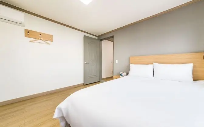 Oda (Family room (2 bedroom + 1 living roo)