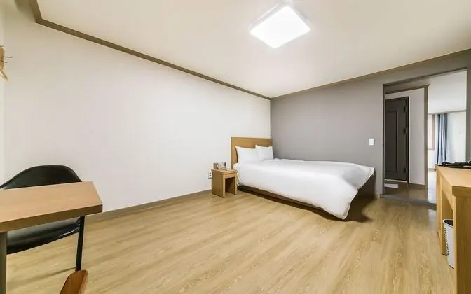 Oda (Family room (2 bedroom + 1 living roo)