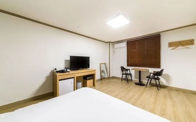 Oda (Family room (2 bedroom + 1 living roo)