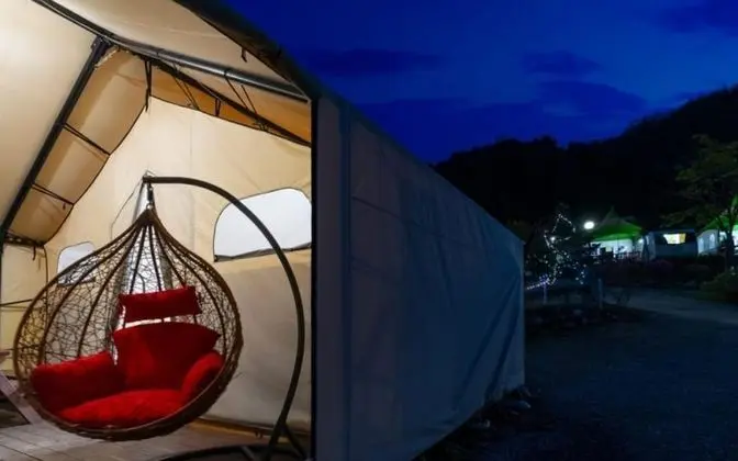 Oda (Glamping (1-8) Random)