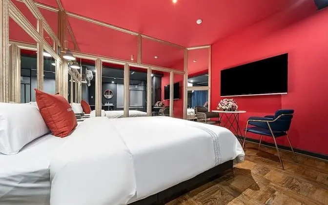 Oda (Deluxe Double (Netflix available + br)