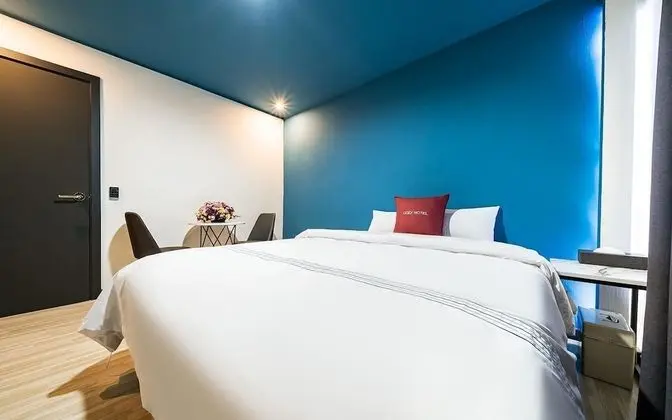 Oda (Standard Double (Netflix available + )