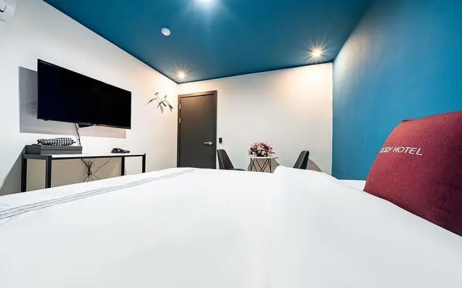 Oda (Standard Double (Netflix available + )