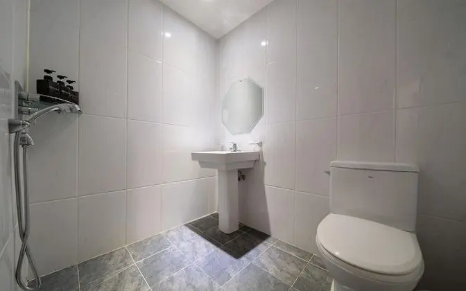 Oda (Special Twin (double + single / 65-in)