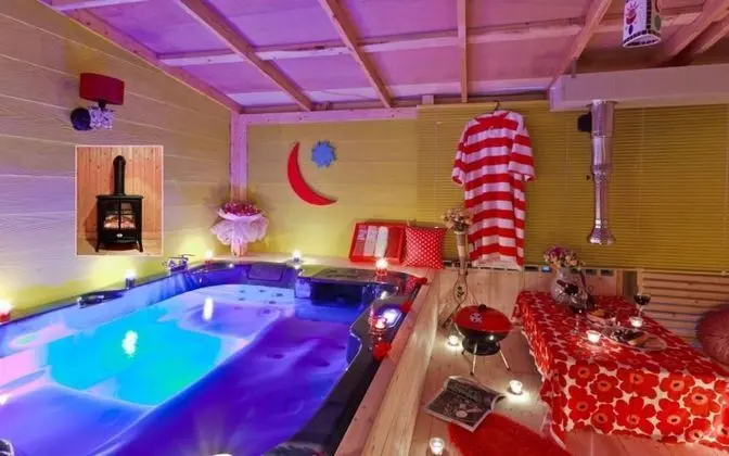 Oda (Aishiteru (Spa Couple Room))