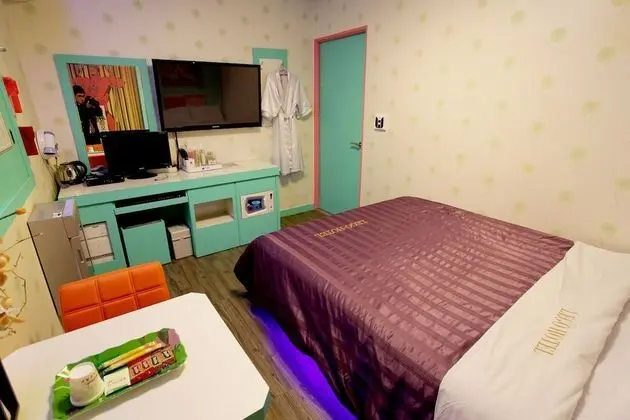 Oda (Massage Bed Room)