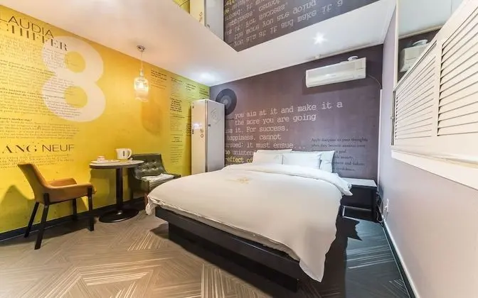 Oda (Deluxe (Netflix styler available))