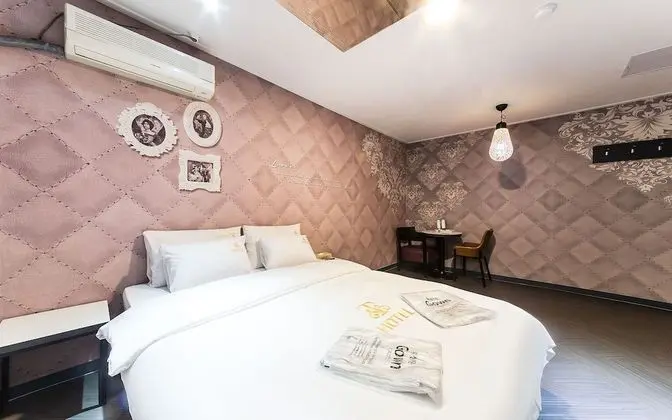 Oda (Deluxe (Netflix styler available))