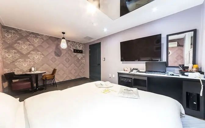 Oda (Deluxe (Netflix styler available))