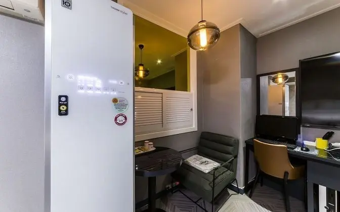 Oda (Premium (Netflix styler available))