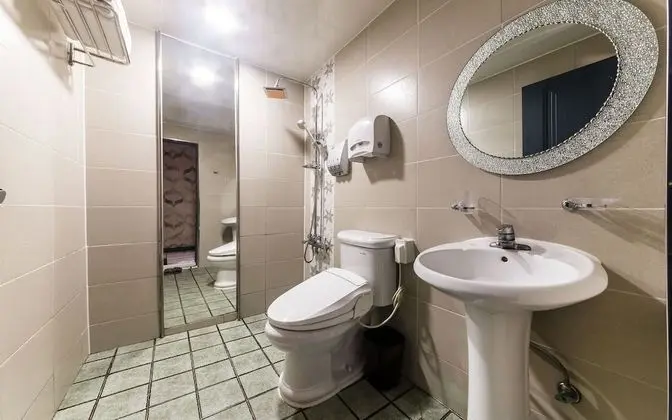 Oda (Premium (Netflix styler available))