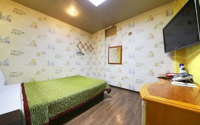 Oda (Semi-Special Room)