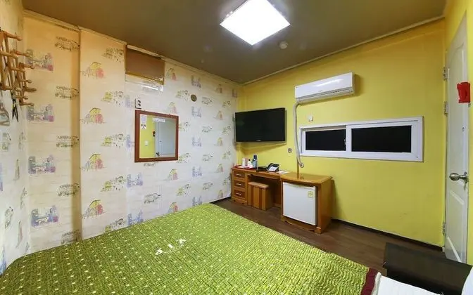 Oda (Semi-Special Room)