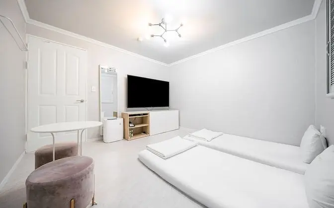 Oda (Standard Hansil (LG 70"TV + Netflix a)