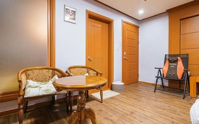 Oda (Special room (Netflix viewing availab)