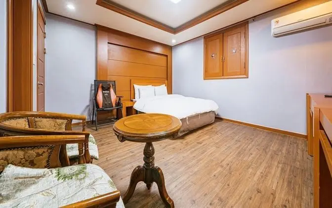 Oda (Special room (Netflix viewing availab)