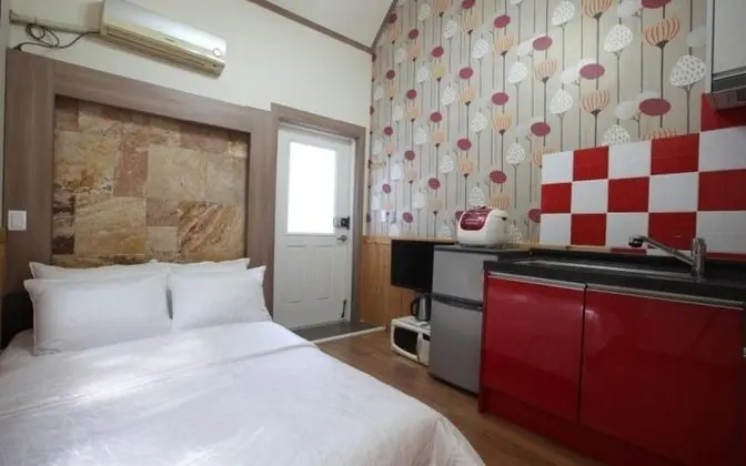 Oda (Couple No 12 (2F))