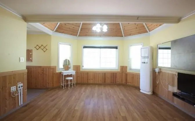 Oda (Power supply-15 special room)