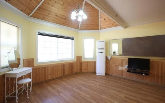 Oda (Power supply-15 special room)