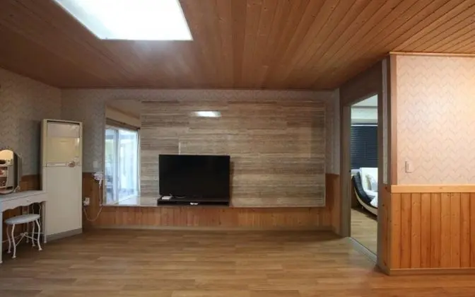 Oda (Separate House No 11)