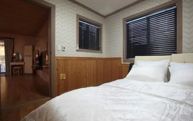 Oda (Separate House No 11)