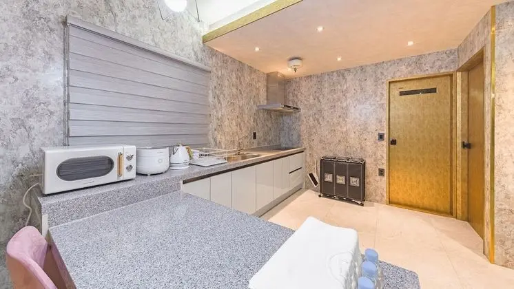 Basic Oda, 3 Yatak Odası (B)