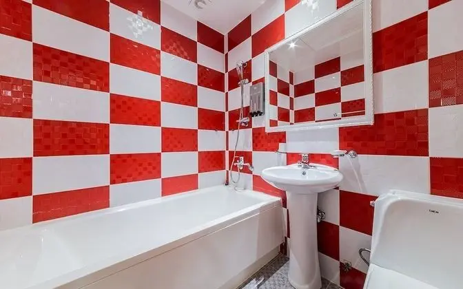 Oda (Gold (sky window / bathtub))