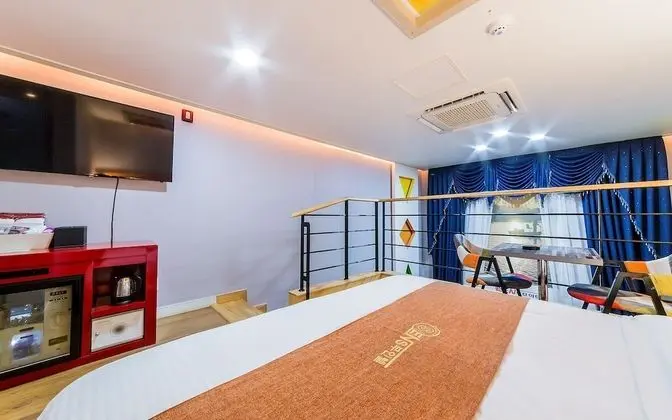 Oda (VIP (Sky Window Large View / Bath / M)