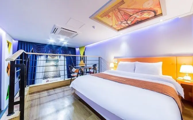 Oda (VIP (Sky Window Large View / Bath / M)