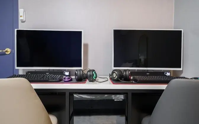 Oda (Deluxe No-Hard (Gaming Couple PC + Ne)