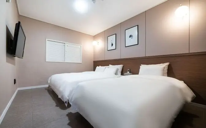 Oda (Business Twin Business Twin (Netflix )