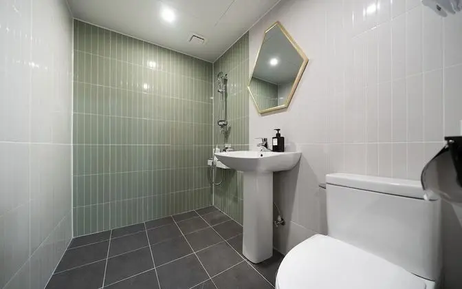 Oda (Premium Premium C (Netflix available))