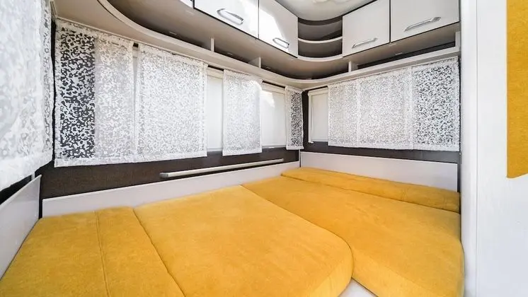 Basic Oda, 3 Yatak Odası (STAY camp(caravan, beamprojector))