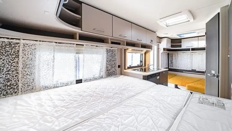 Basic Oda, 3 Yatak Odası (STAY camp(caravan, beamprojector))
