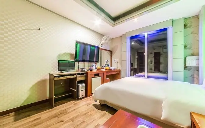 Oda (Semi-Special Room)