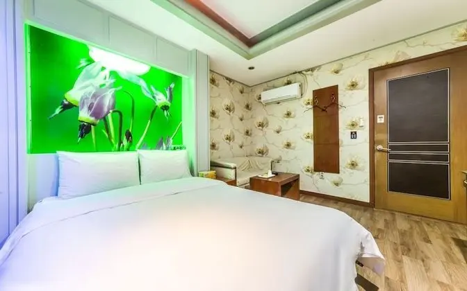 Oda (Semi-Special Room)