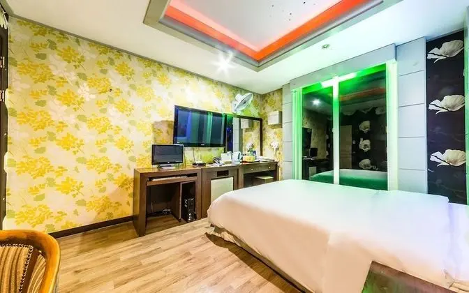 Oda (Semi-Special Room)