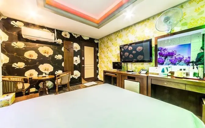 Oda (Semi-Special Room)