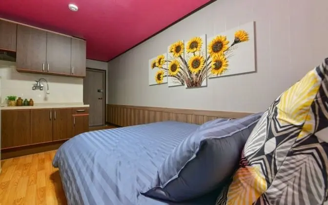 Oda (Mint (bedroom))