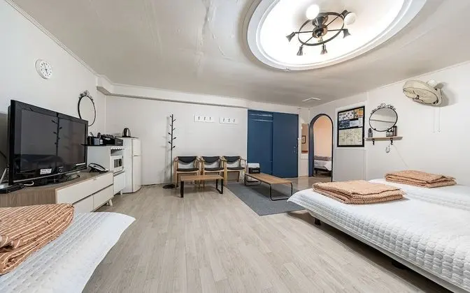 Oda (Basement Pension Room)