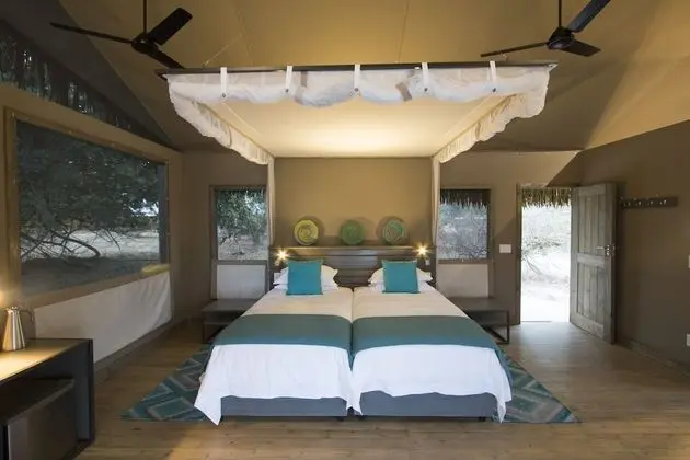 Süit, 1 Yatak Odası, Nehir Manzaralı, Bahçeli