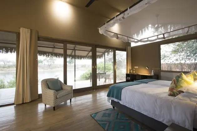 Süit, 1 Yatak Odası, Nehir Manzaralı, Bahçeli