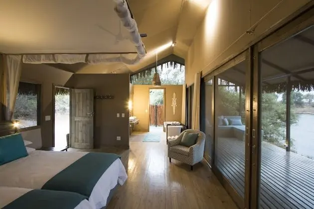 Süit, 1 Yatak Odası, Nehir Manzaralı, Bahçeli