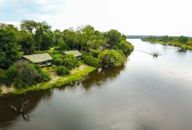 Süit, 1 Yatak Odası, Nehir Manzaralı, Bahçeli